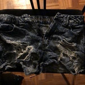 Almost famous size 10 jean shorts